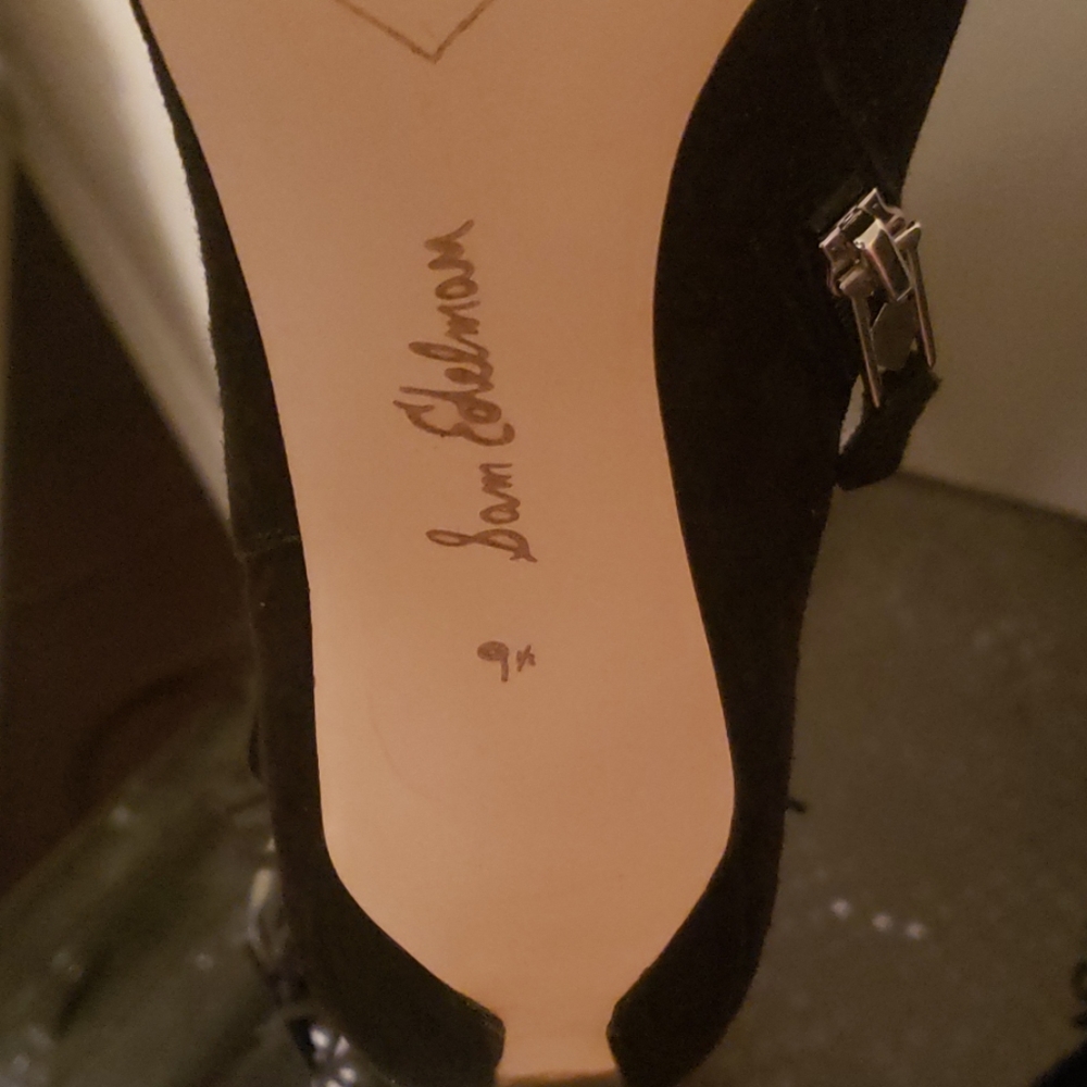 Boots - Picture 7 of 7